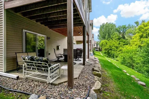 15305 Stonewood Court Burnsville MN 55306