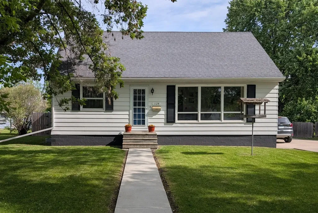 1124 8th Street International Falls MN 56649