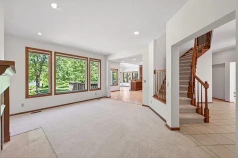 3034 Edgewater Drive Woodbury MN 55125