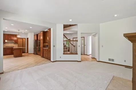 3034 Edgewater Drive Woodbury MN 55125