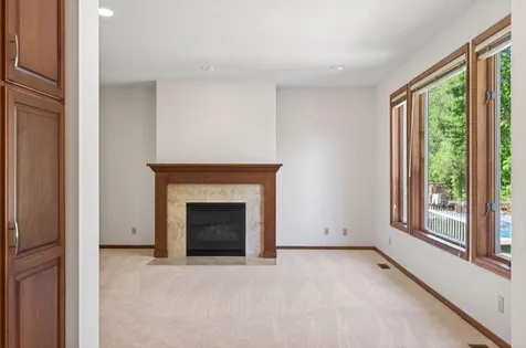 3034 Edgewater Drive Woodbury MN 55125