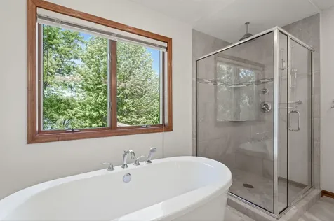 3034 Edgewater Drive Woodbury MN 55125