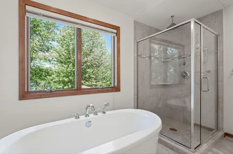 3034 Edgewater Drive Woodbury MN 55125