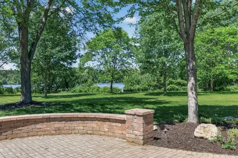 3034 Edgewater Drive Woodbury MN 55125