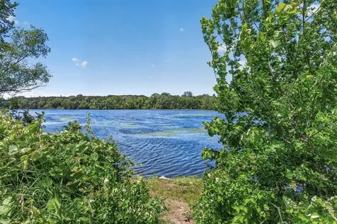 3034 Edgewater Drive Woodbury MN 55125