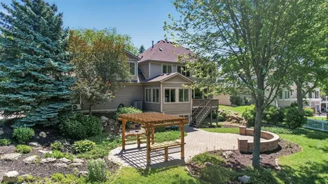 3034 Edgewater Drive Woodbury MN 55125
