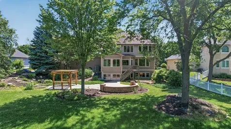 3034 Edgewater Drive Woodbury MN 55125