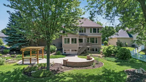 3034 Edgewater Drive Woodbury MN 55125