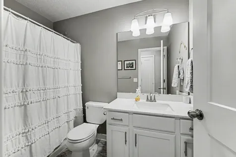 1321 Chestnut Circle Carver MN 55315