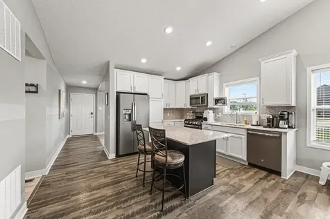 1321 Chestnut Circle Carver MN 55315