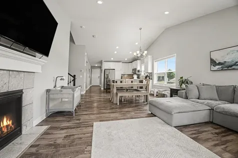 1321 Chestnut Circle Carver MN 55315