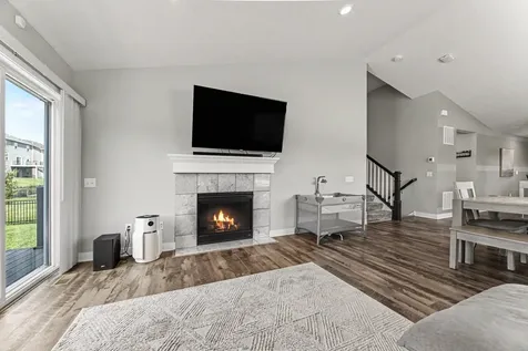 1321 Chestnut Circle Carver MN 55315
