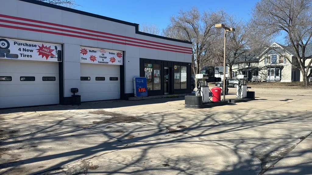 728 Central Avenue N Faribault MN 55021