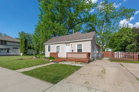 109 Florence Street Mankato MN 56001