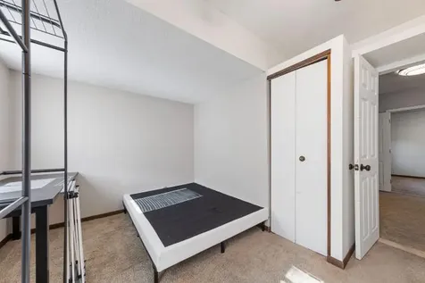 109 Florence Street Mankato MN 56001