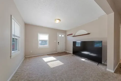109 Florence Street Mankato MN 56001
