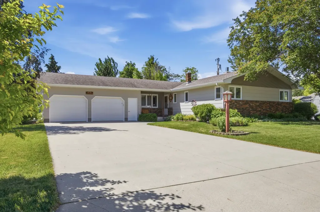 1032 2nd Street N Casselton ND 58012