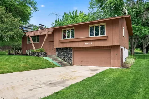 10647 Utica Road Bloomington MN 55437