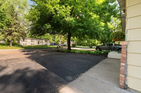 2705 Larch Lane N Plymouth MN 55441