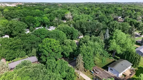 2705 Larch Lane N Plymouth MN 55441