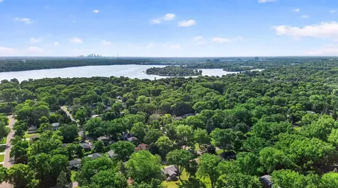 2705 Larch Lane N Plymouth MN 55441