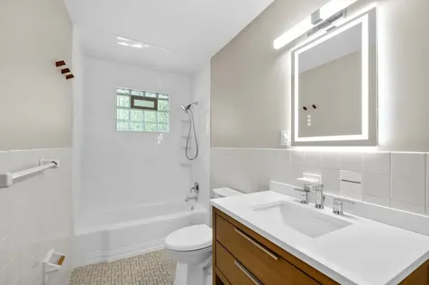 5856 Washburn Avenue S Minneapolis MN 55410