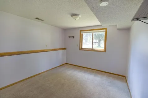 2912 9th Avenue Anoka MN 55303
