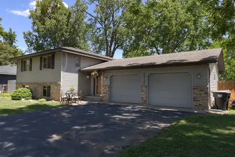 2912 9th Avenue Anoka MN 55303