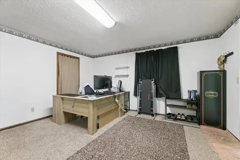 8173 112th Street NW Annandale MN 55302
