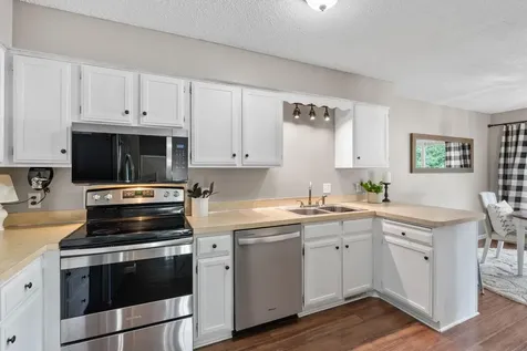 3859 Dolomite Drive Eagan MN 55122