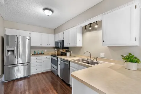 3859 Dolomite Drive Eagan MN 55122