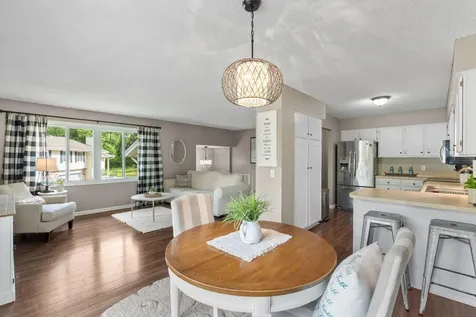 3859 Dolomite Drive Eagan MN 55122