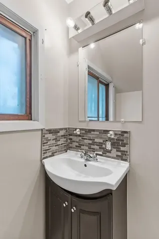 454 Sherburne Avenue Saint Paul MN 55103