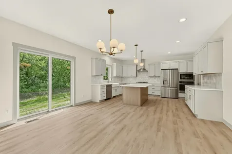 3730 Stonehedge Drive NE Rochester MN 55906