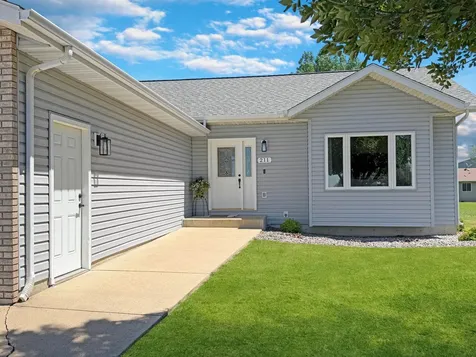 211 Rainbow Drive Marshall MN 56258