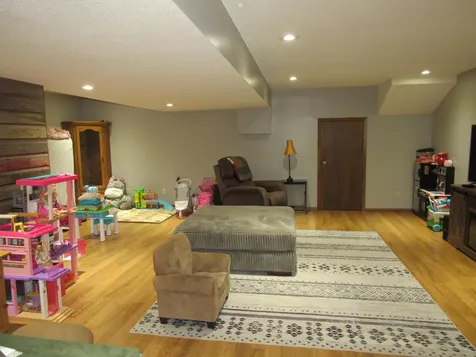 28 Linden Lane Blue Earth MN 56013