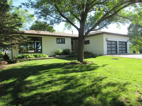 28 Linden Lane Blue Earth MN 56013