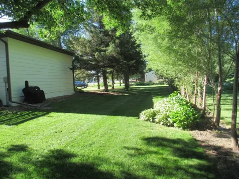 28 Linden Lane Blue Earth MN 56013