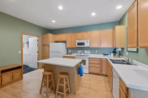 2013 Stahlke Way Chaska MN 55318