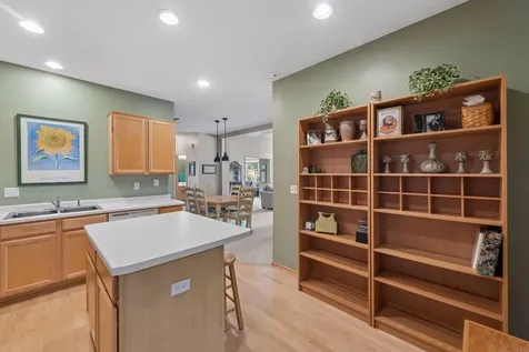 2013 Stahlke Way Chaska MN 55318