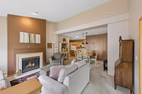 2013 Stahlke Way Chaska MN 55318