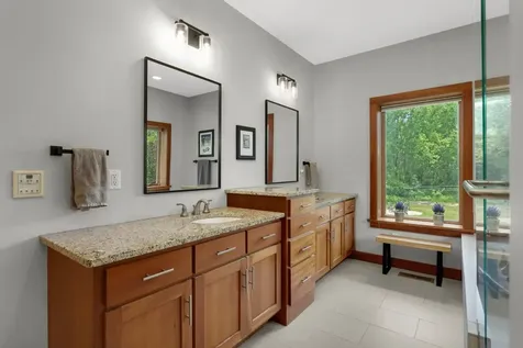 914 Jewel Avenue N Lake Elmo MN 55042