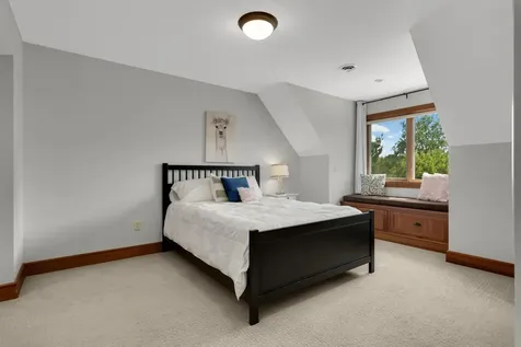 914 Jewel Avenue N Lake Elmo MN 55042