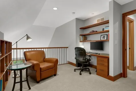 914 Jewel Avenue N Lake Elmo MN 55042