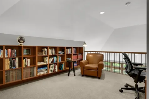 914 Jewel Avenue N Lake Elmo MN 55042