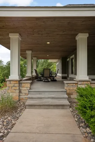 914 Jewel Avenue N Lake Elmo MN 55042