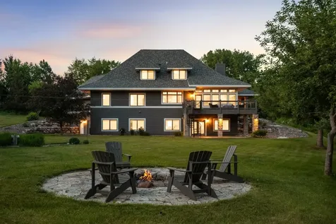 914 Jewel Avenue N Lake Elmo MN 55042