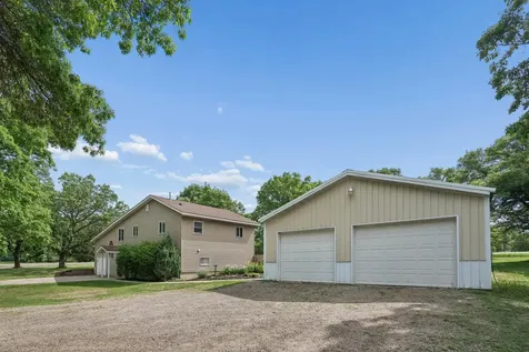 4225 124th Avenue Clear Lake MN 55319