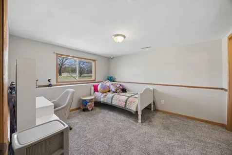 4225 124th Avenue Clear Lake MN 55319