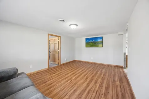 4225 124th Avenue Clear Lake MN 55319